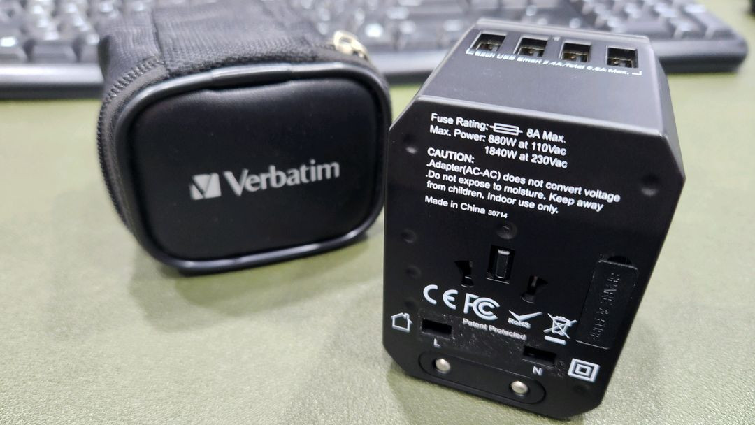 전세계 어디라도 버바팀 Verbatim 여행용 멀티 충전기 파우치 포함 #2--3