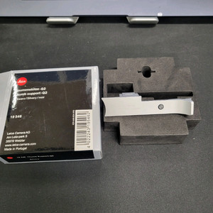 라이카q2용정품엄지그립판매합니다