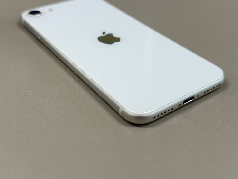 (16만원) 아이폰SE3 화이트 128G A급 자급제 단말기 실사용 추천--8