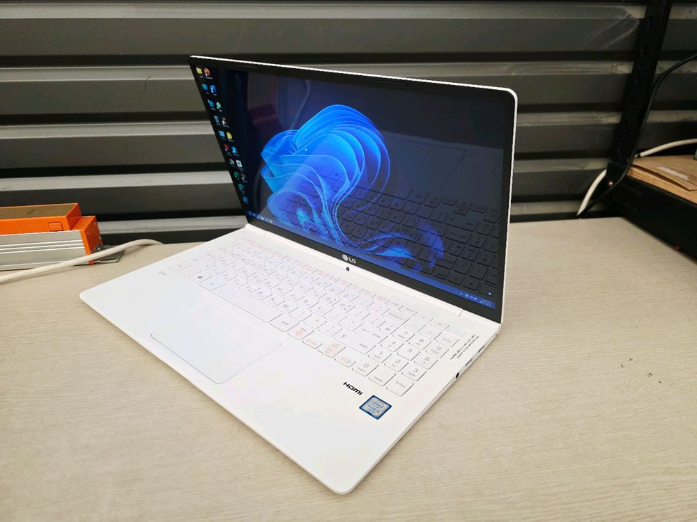 LG 그램 15ZB970-GP50KN 15인치 노트북--1