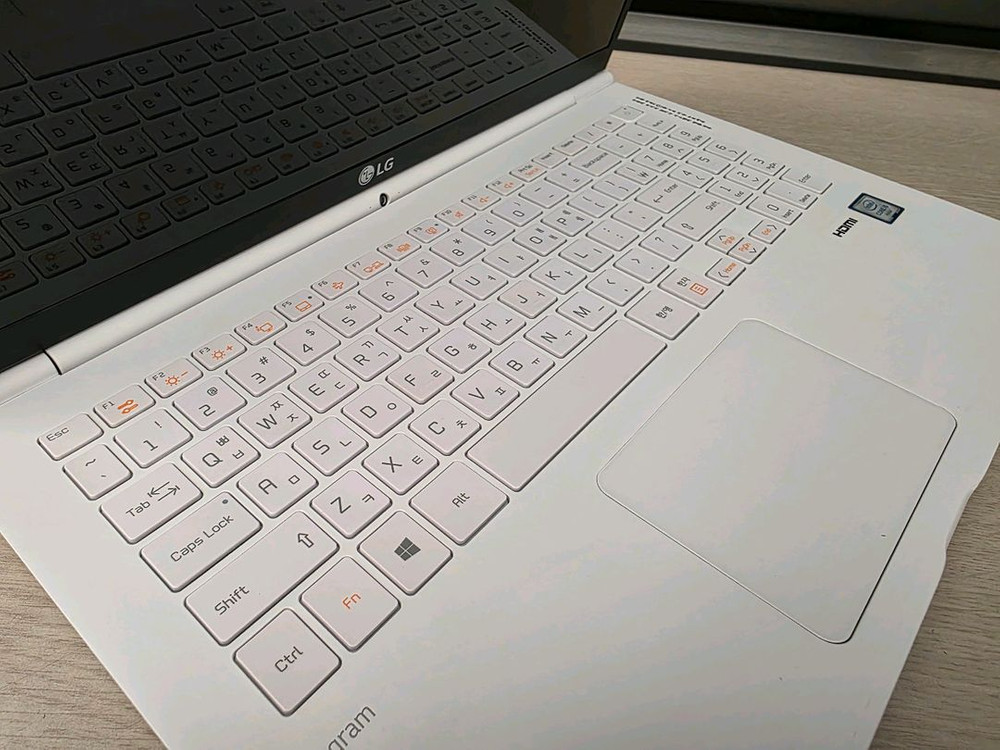 LG 그램 15ZB970-GP50KN 15인치 노트북--4