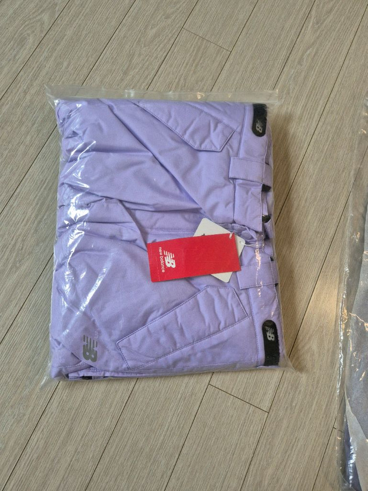 미착용 새제품 뉴발란스 키즈 스키 패딩 바지, 썰매바지, 겨울패딩바지--4