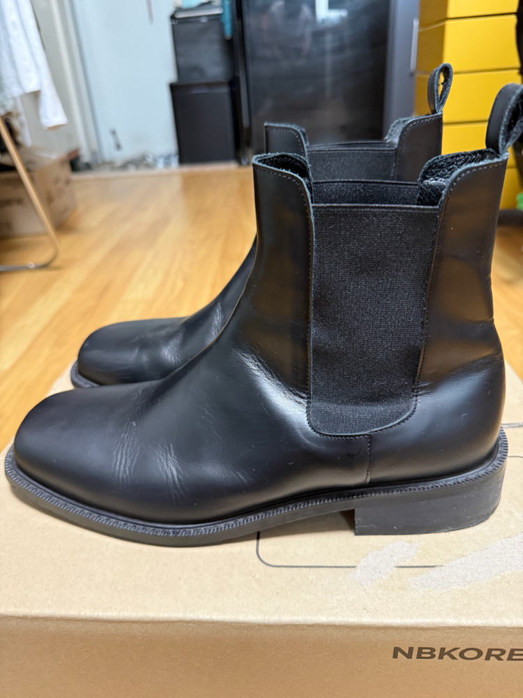 ROMANTIC MOVE 스퀘어토 첼시 부츠 R21M025 팝니다--3