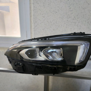 벤츠 A220 헤드라이트(헤드램프)