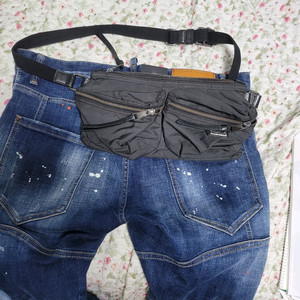 돌체앤가바나 슬링백 힙색