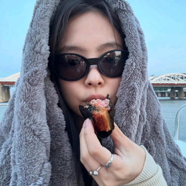 고프코어 고글 안경 덱스 선글라스 나이키 오클리 아이자켓 리덕스 러닝 이미지