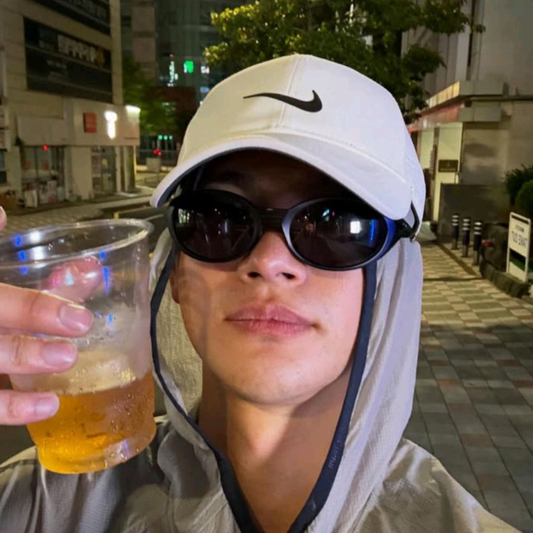 고프코어 고글 안경 덱스 선글라스 나이키 오클리 아이자켓 리덕스 러닝 이미지