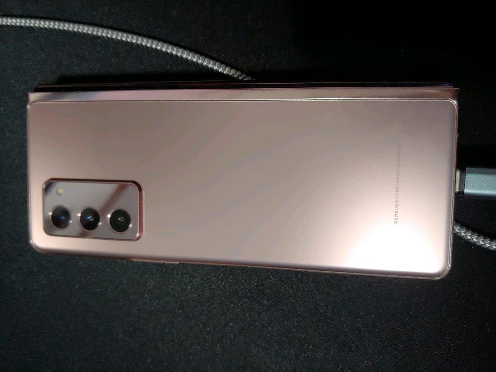 갤럭시 z폴더2 이미지