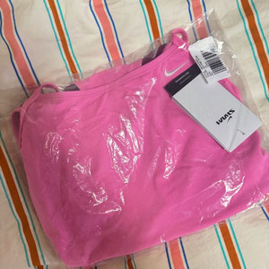 나이키 컷아웃 메탈릭 핑크글로우 30