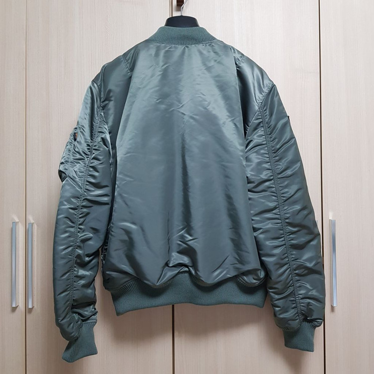 알파인더스트리 에어포스 MA-1 점퍼 항공점퍼 이미지