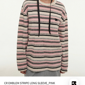 더센토르 엠블럼 스트라이프 롱 슬리브 핑크