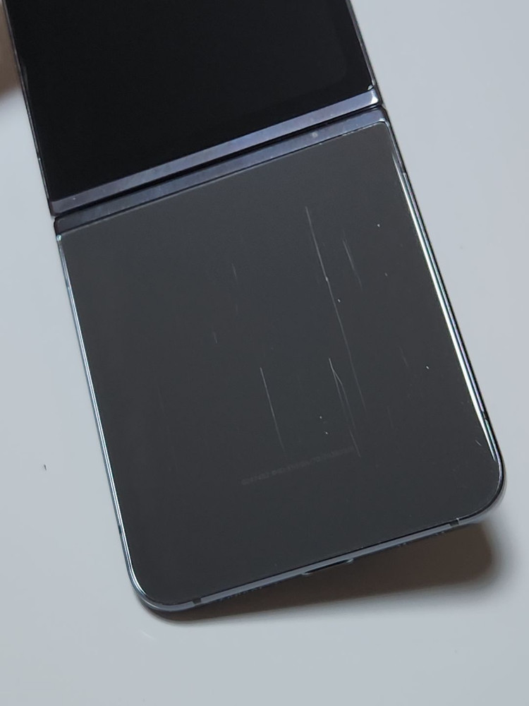 갤럭시Z플립5 256G 무잔상 블랙 58673--4