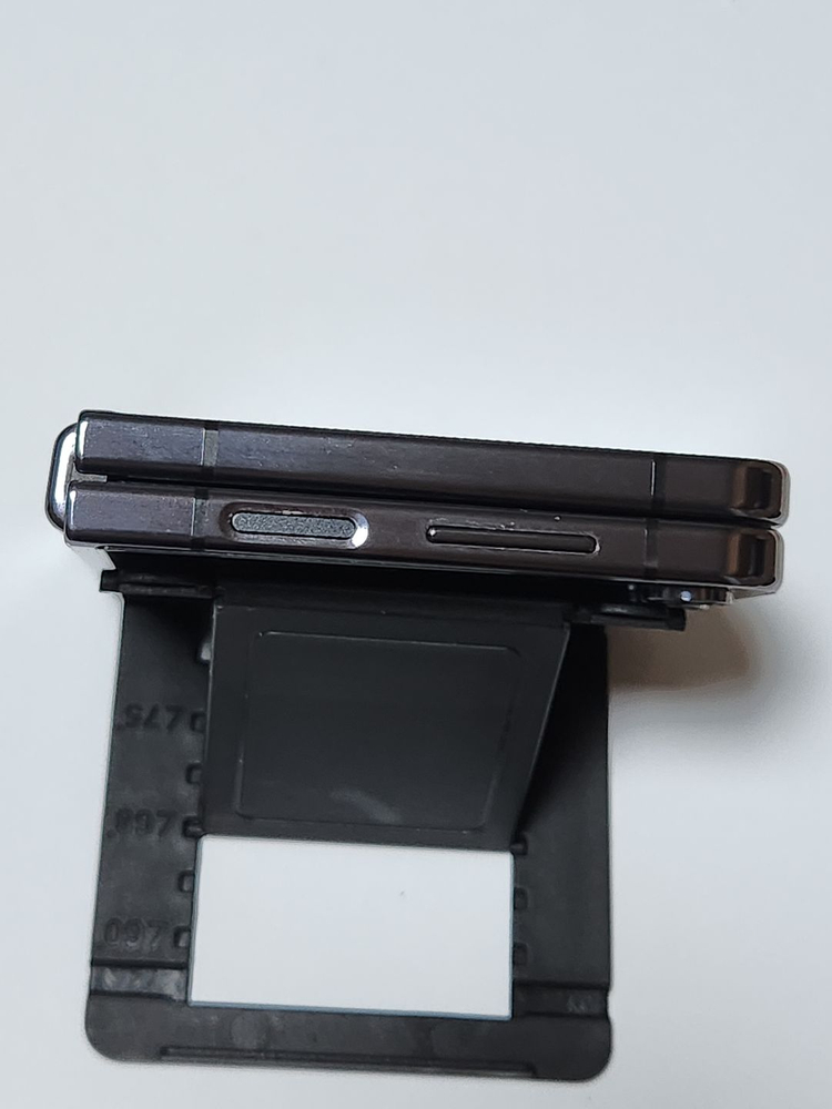 갤럭시Z플립5 256G 무잔상 블랙 58673--7