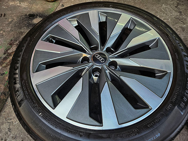 아우디 C8 A6 45TFSI 정품 18인치 휠타이어셋트--5