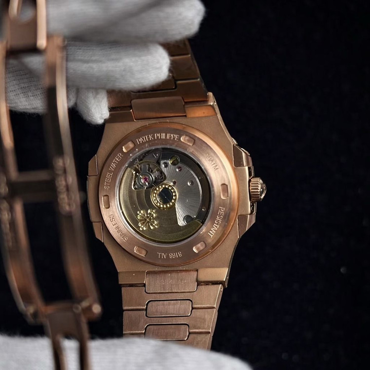 파텍필립 노틸러스 5711 이미지