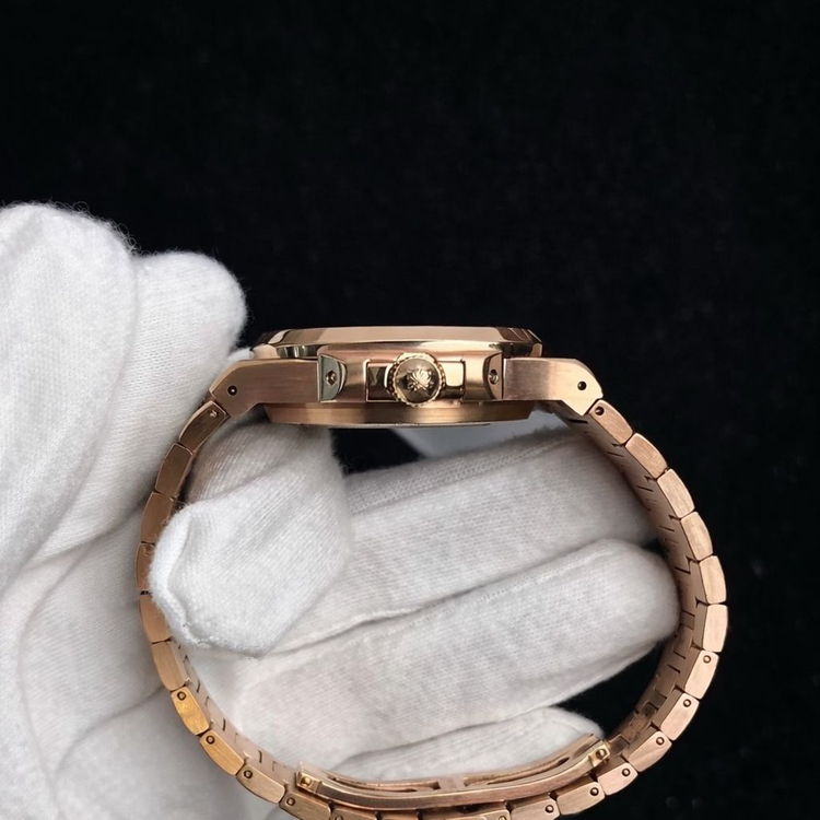 파텍필립 노틸러스 5711 이미지