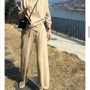 리틀블랙 포레스트 니트셋업