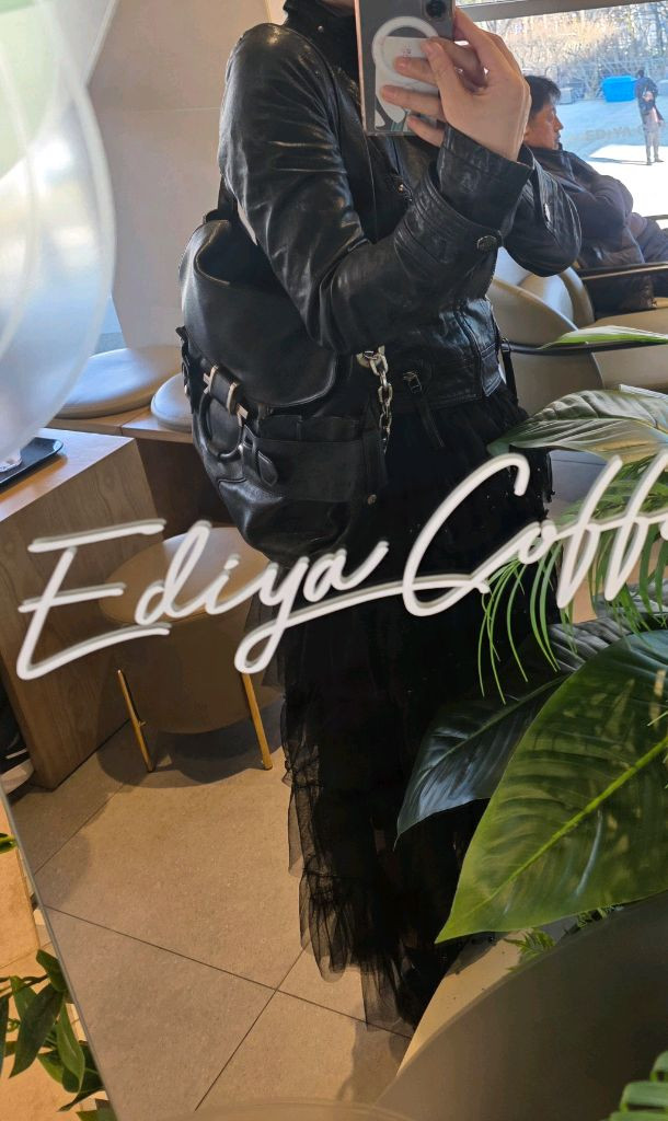 [정품]Salvatore Ferragamo Gancini Leather--2