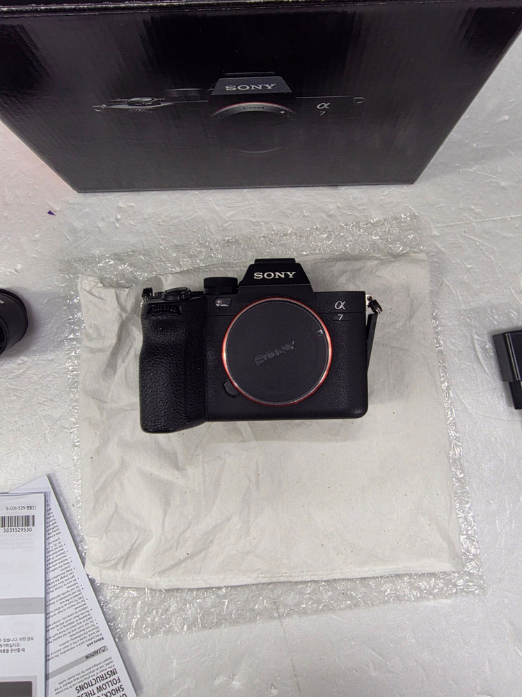 소니a7m4 보증기간27.06 200컷태 상태좋은바디판매합니다 풀박이에요--1