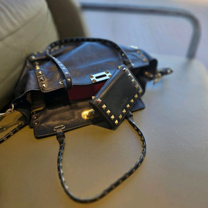 [정품] Valentino Garavani Rockstud