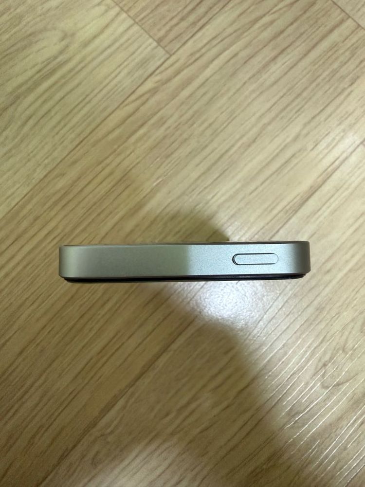 소장용 아이폰SE1 128G (스페이스 그레이) 판매합니다--5