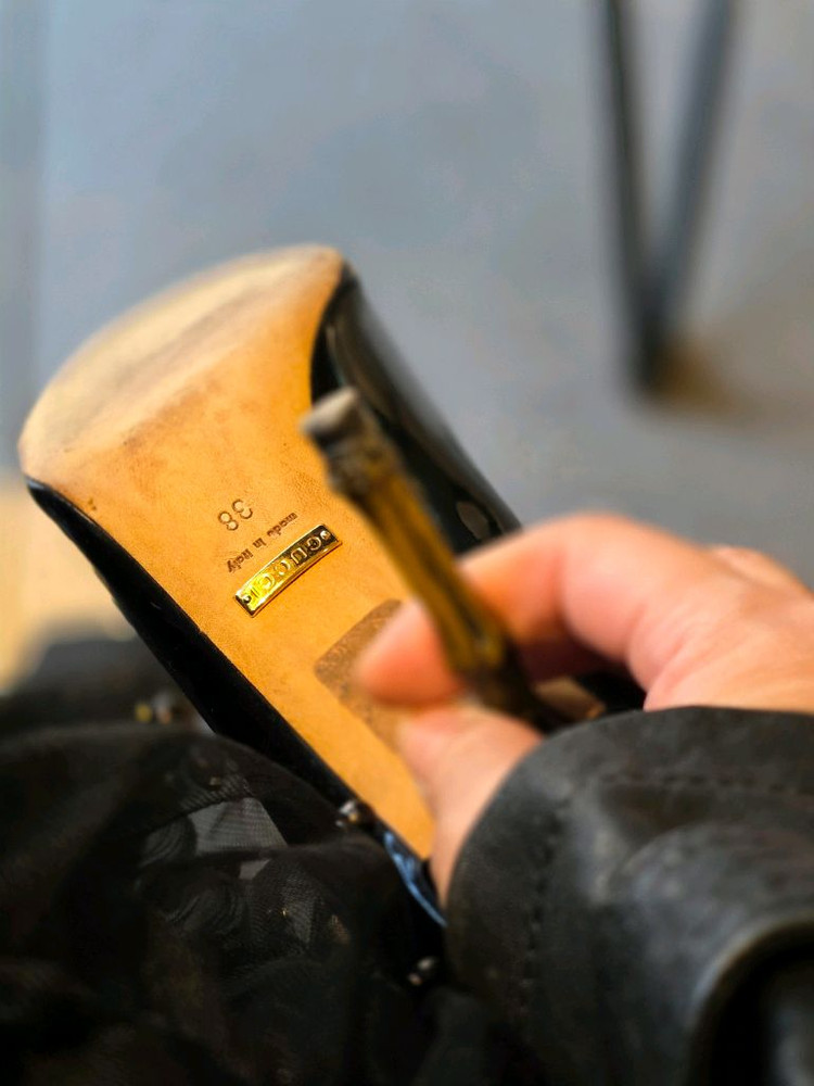 [정품] GUCCI Black Patent Stiletto 38--7