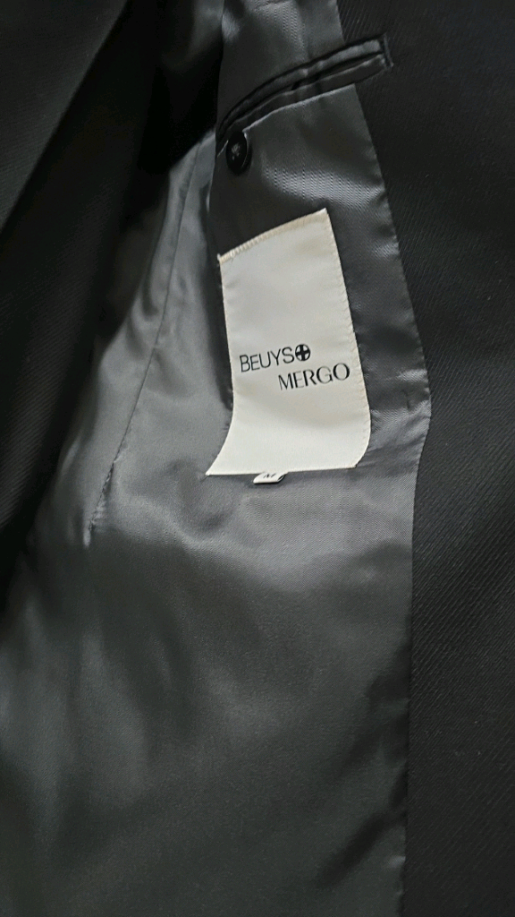 메르고 뷰스 정장(수트) 셋업(블에이저, 팬츠) 블랙 M 팝니다.--3