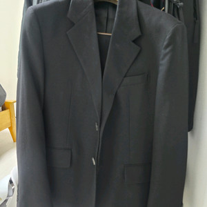 메르고 뷰스 정장(수트) 셋업(블에이저, 팬츠) 블랙 M 팝니다.