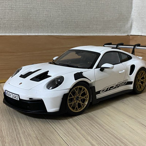 1:18 노레브 포르쉐 992 gt3 rs (911) 다이캐스트
