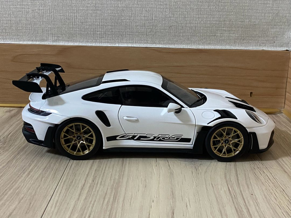 1:18 노레브 포르쉐 992 gt3 rs (911) 다이캐스트--2