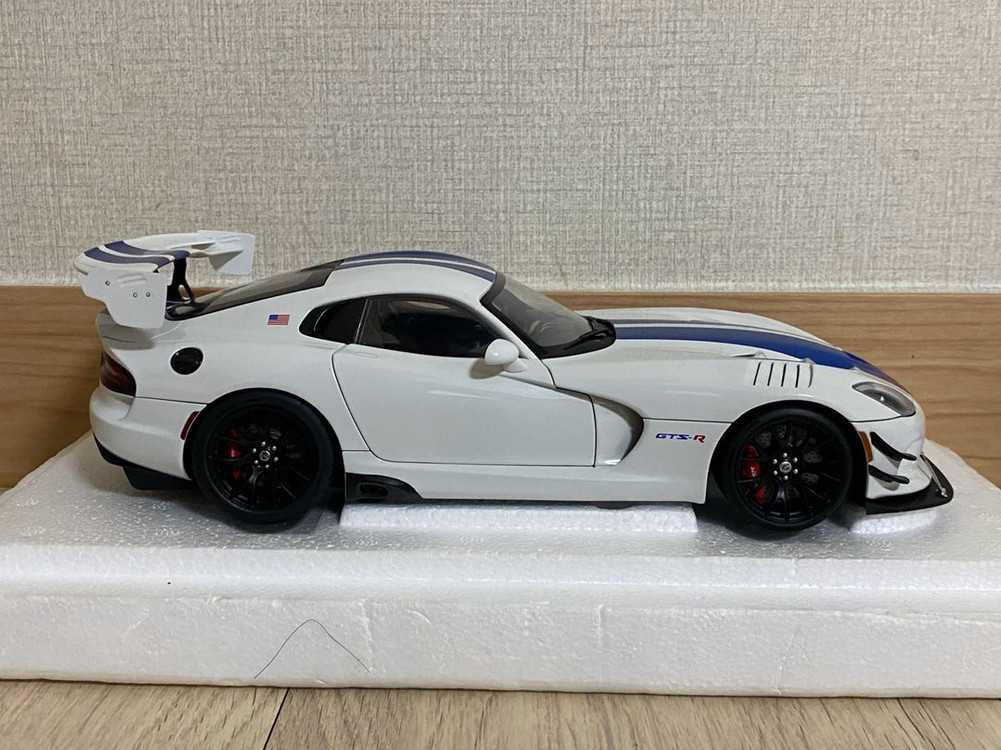 1:18 오토아트 바이퍼 acr 다이캐스트--2