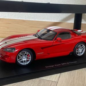1:18 오토아트 바이퍼 srt 다이캐스트