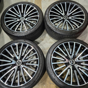 벤츠 W214 E클래스 / W223 S클래스용 마차 스타일 20인치 휠타이어 판매합니다