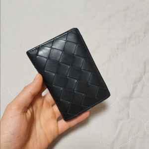 보테가베네타 인트레치아노 플랩 카드지갑