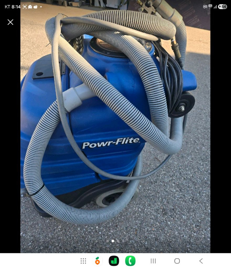 산업용 청소기 Powr-Flite 카펫 청소기 PFX1060-2 모델입니다. U SA 전시용 이미지