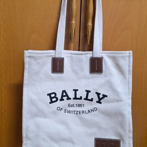 정품 BALLY 캔버스 토트백 (급처분가)