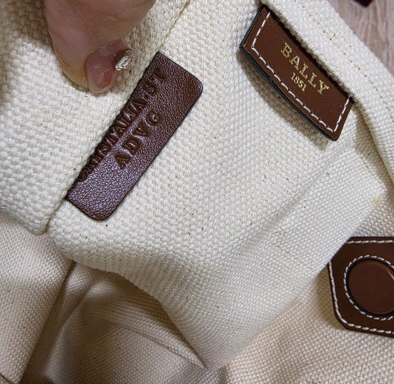 정품 BALLY 캔버스 토트백 (급처분가)--3