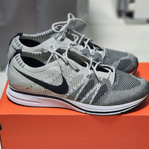 [285] 나이키 플라이니트 트레이너 페일 그레이 상태 좋음 이미지