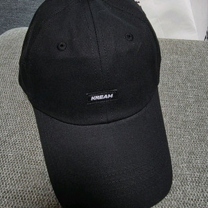 크림 볼캡 모자