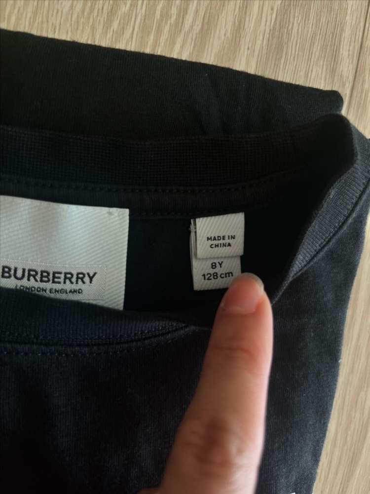 버버리키즈 8y티셔츠--3