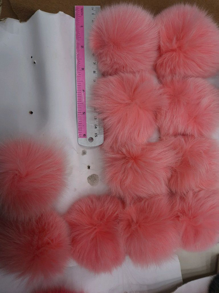 리얼폭스퍼 폼폼볼 이미지