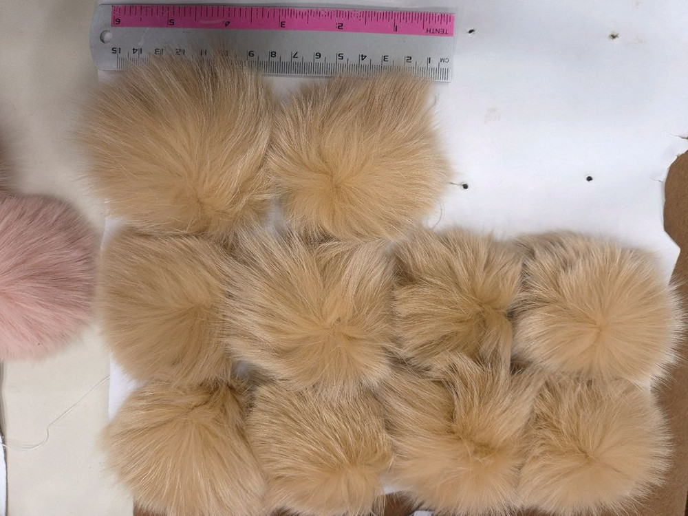 리얼폭스퍼 폼폼볼 이미지