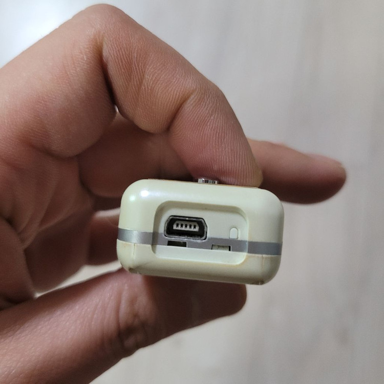 코원 아이오디오 U3 1기가 부품용--5