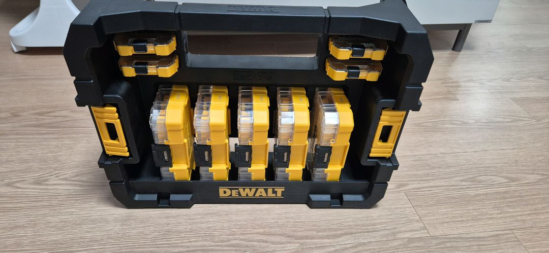 디월트 티스택 캐디 세트 (Dt70716) 이미지