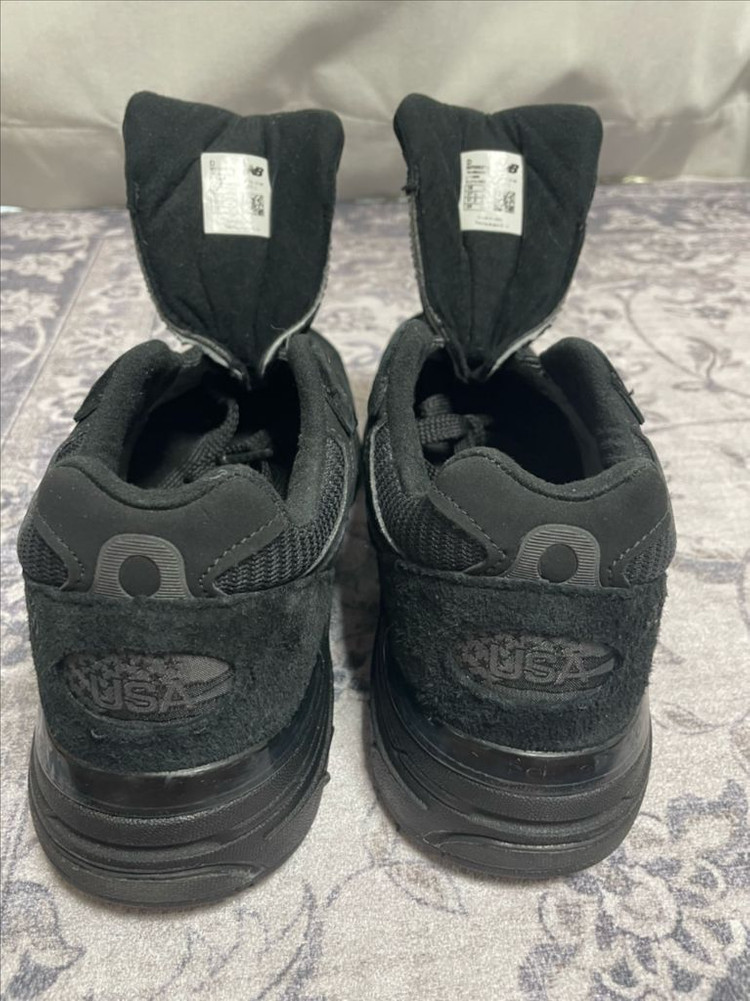 뉴발란스 993 트리플블랙 260사이즈 판매합니다 이미지