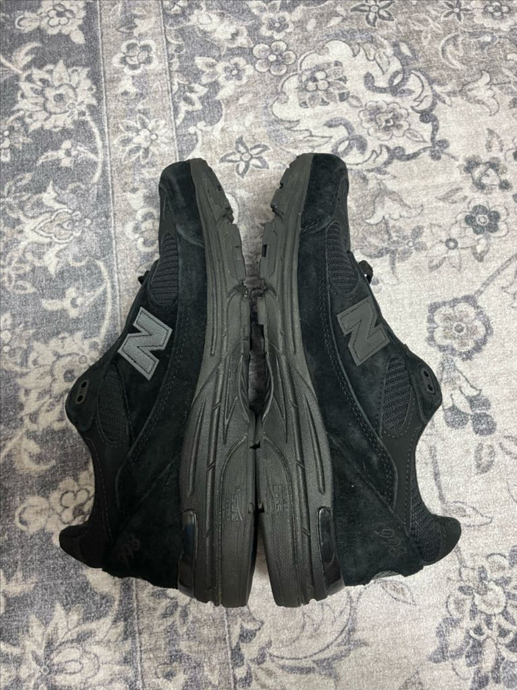 뉴발란스 993 트리플블랙 260사이즈 판매합니다 이미지