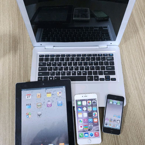 아이폰.패드.맥북 목각입니다