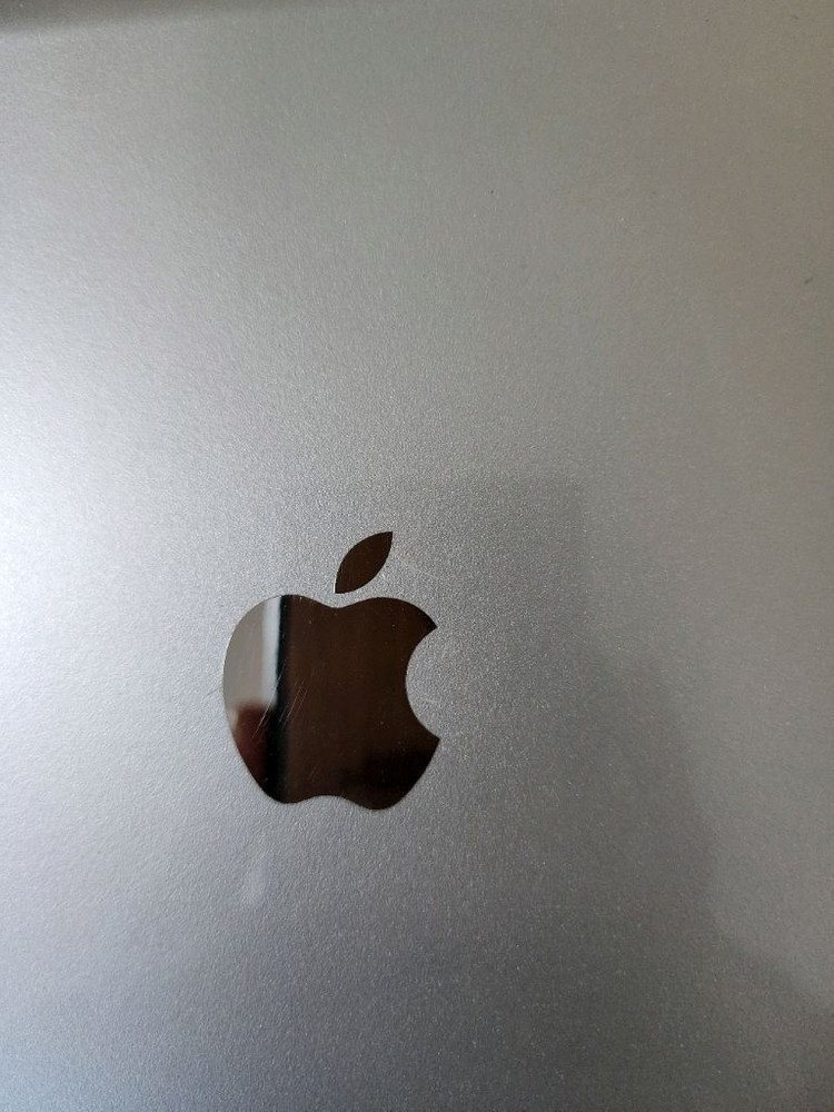 아이폰.패드.맥북 목각입니다--3