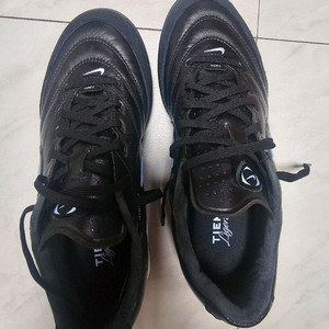 나이키 티엠포 리게라 프로 TK 풋살화 255mm