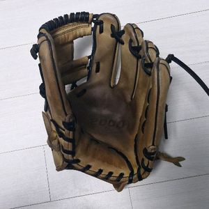 윌슨 a2000 아이웹 11.75인치 재팬 아소에디션 1787모델 베이지 검정색 내야글러브 (야구공 4개)